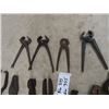 Image 2 : 11 Forge Tools - Tongs & Cutters