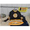 Image 1 : Boston Bruins Jersey Size LG