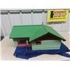 Image 1 : Wooden Ranch Style Doll House with Removable Roof
