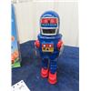Image 2 : Supt China Tin Wind Up Roby Robot 9" Tall