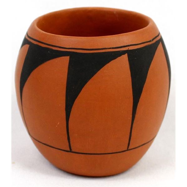 Native American Santa Domingo Pottery Jar