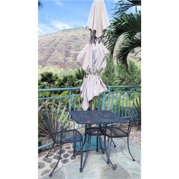 Metal Mesh Square Table & 2 Chairs w/ Outdoor Umbrella in Pedestal Base
