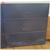 Image 1 : Shaw-Walker Gray Lateral 3 Drawer Filing Cabinet