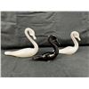 Image 1 : 3 Glass Swans