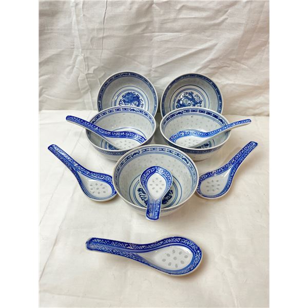 Chinese Blue and White Rice Grain Bowls and Spoons