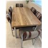 Image 2 : Vintage Table and 6 Chairs with 1 leaf