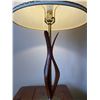 Image 3 : Mid Century Modern Lamp