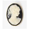 Image 1 : VINTAGE GOLD TONE CAMEO BROOCH