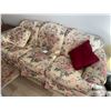 Image 3 : 3 Seater Floral Couch with Accent Pillows