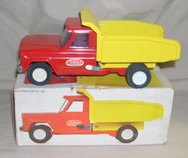 small tonka dump truck