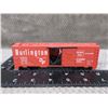 Image 1 : Box Car CB & Q 19720 - Burlington DF - HO Scale