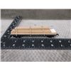 Image 2 : Flat Bed Car with Lumber & Chains - HO Scale