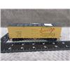 Image 1 : Box Car URTX 4750 - Dubuque Packing Co. - HO Scale