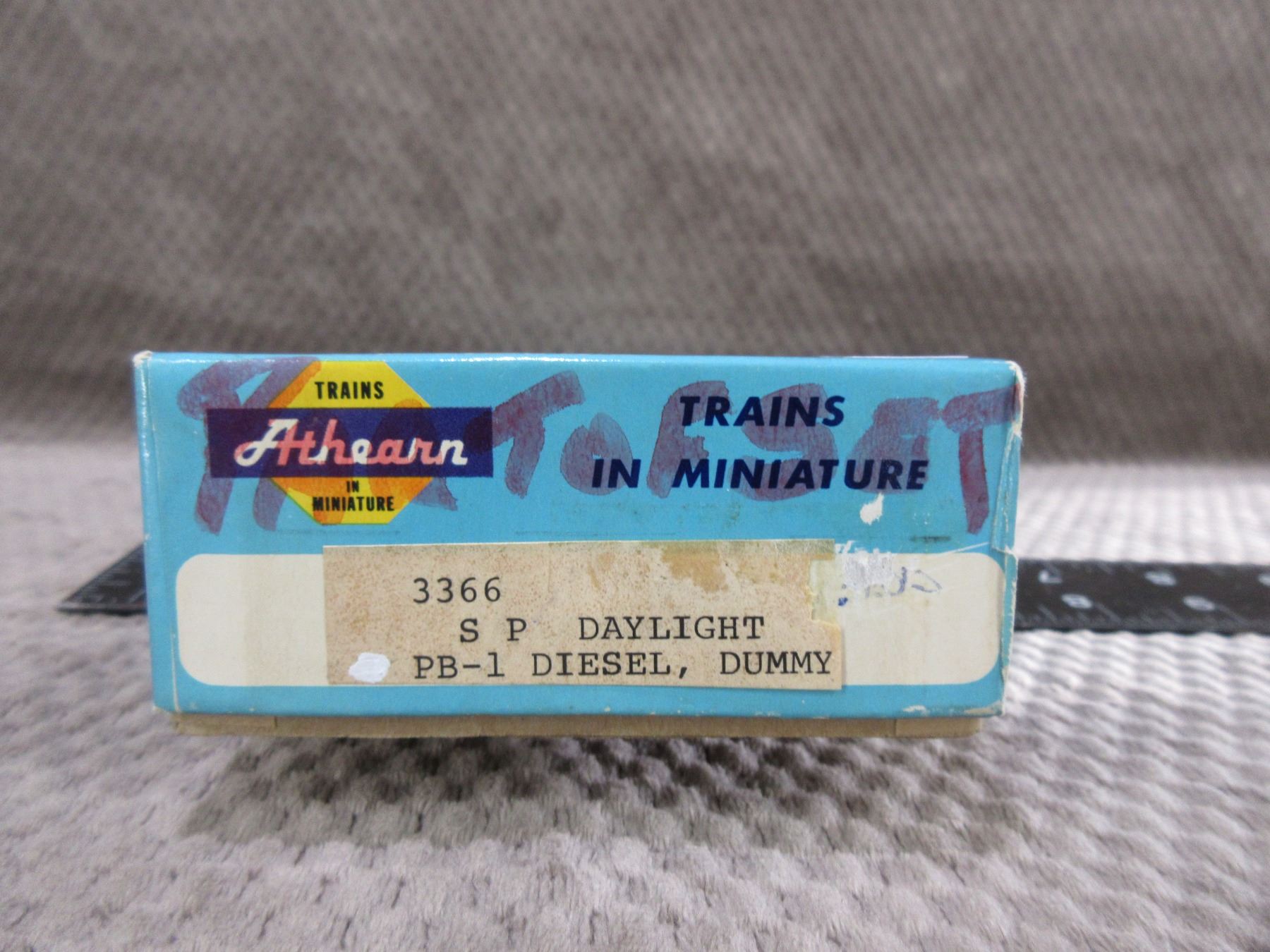 Dummy Diesel SP 5915 Daylight HO Scale