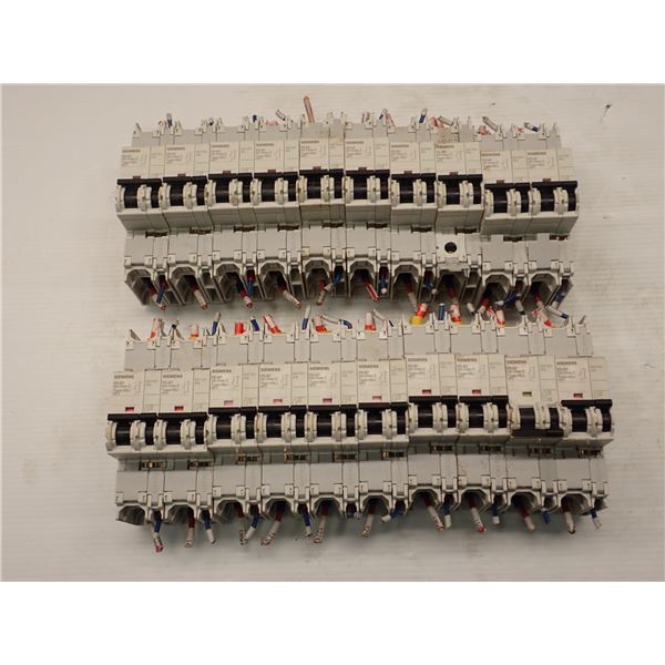 Lot Of Siemens # 5ST3010-OHG Switches