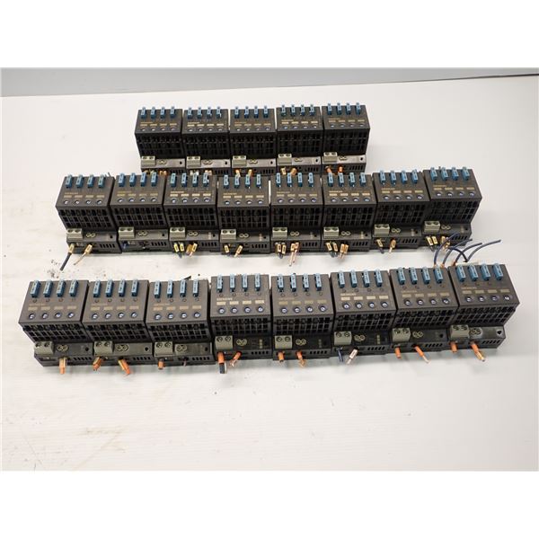 Lot Of Siemens # 6EP1 961-2BA00 Circuit Breakers