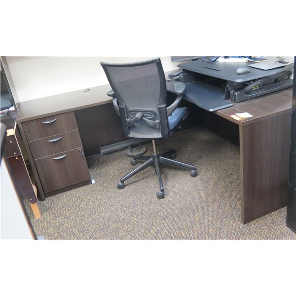 Wooden 'L' Shaped Desk 66"x78" w/ Haworth Chair & File Drawers (Stand/Contents not included)