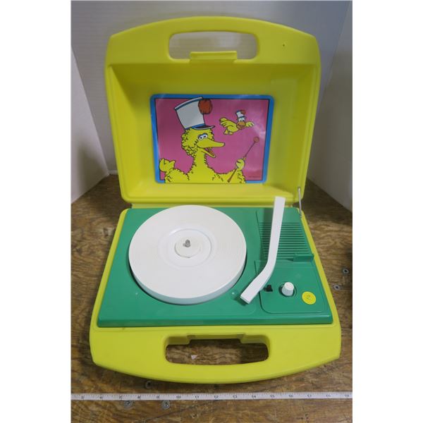 1987 Muppets, Inc. Sesame Street "Big Bird" Record Player