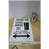 Image 1 : Guinness Plastic Sign & Beer Glass in Box