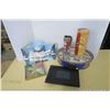 Image 1 : Lot of: Digital Picture Frame, Tins, Gift Set, Misc.