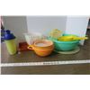 Image 2 : Assorted Tupperware