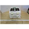 Image 1 : 4 Slice Toaster
