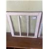 Image 2 : 2 Vintage Windows 24 X 23 1/2 - 1 Has Broken Pane