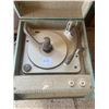 Image 2 : Vintage Record Player RCA Victor