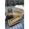 Image 1 : Baskets, Lanterns, Cut Board