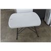 Image 2 : 7-White Plastic 2' Folding Table - 7 X $