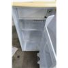 Image 2 : Danby White Mini Ref.  28°