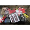 Image 2 : Tote w/Sandpaper & Asst. Tool