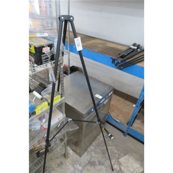 4-Tubular Easel - 4 X $