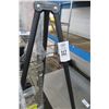 Image 2 : 4-Tubular Easel - 4 X $