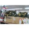 Image 1 : Christmas Décor