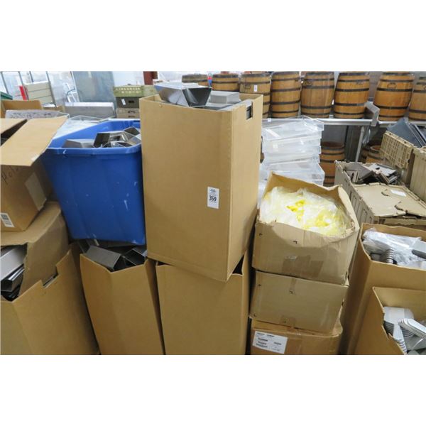 Pallet of Pocket Bins & Screw Lids