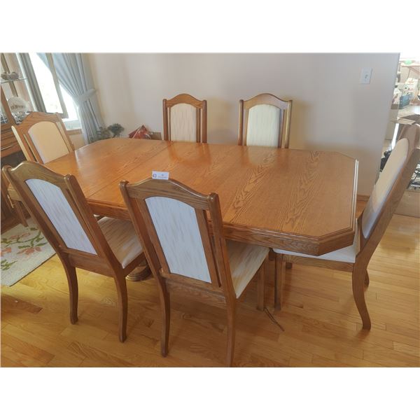 Dining Room Table (& Sleeve) 81"l x 42"w x 31"h with 6 Upholstered Chairs