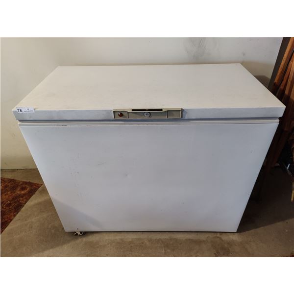 Camco General Electric Deep Freeze Model JHE10DRW 42"w x 24"d x 35"h