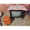 Image 1 : Retro RCA 25" TV Model CCC991V (Very Heavy) - Vintage Garbage Can - Electric Heated Blanket