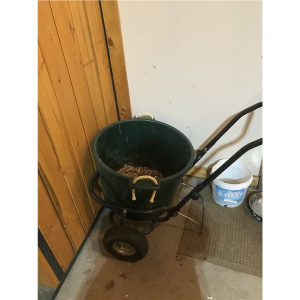 BARN Muck Bucket with Dolly