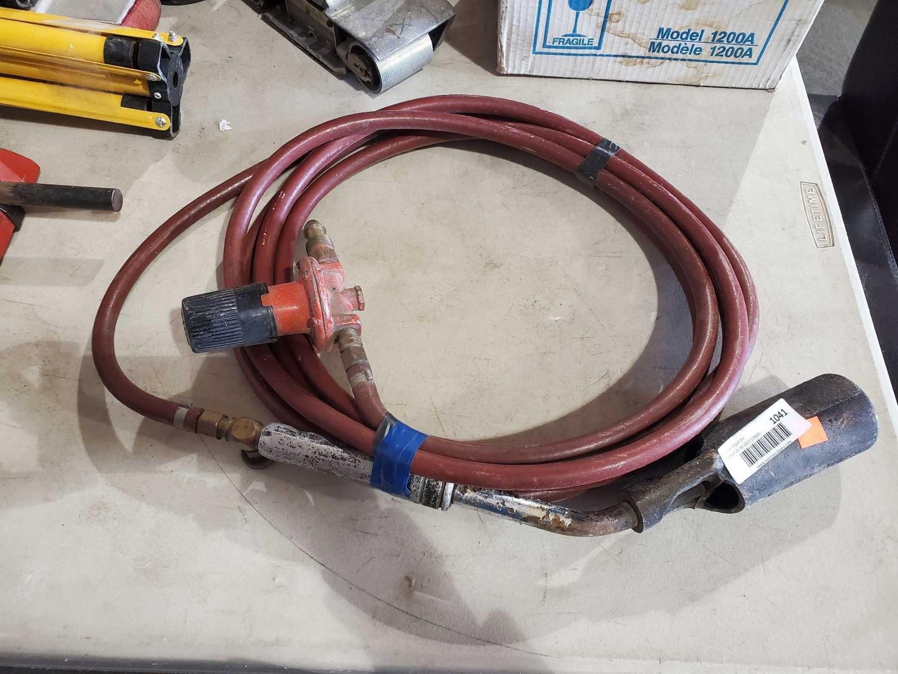 Propane Tiger Torch with hose & regulator