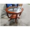 Image 2 : Oval Glass Top & Vintage Look 2 Tier Side Table