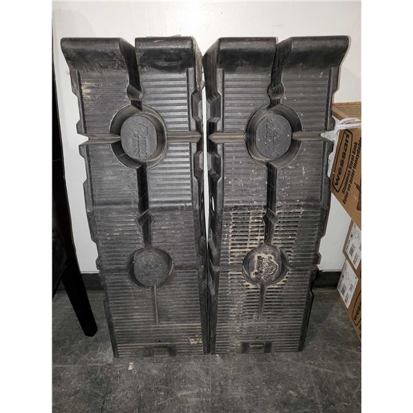 Rhino Ramps, 16,000-lbs Nestable & Extra Wide Track Mechanic System, with 17 degree angle for low cl