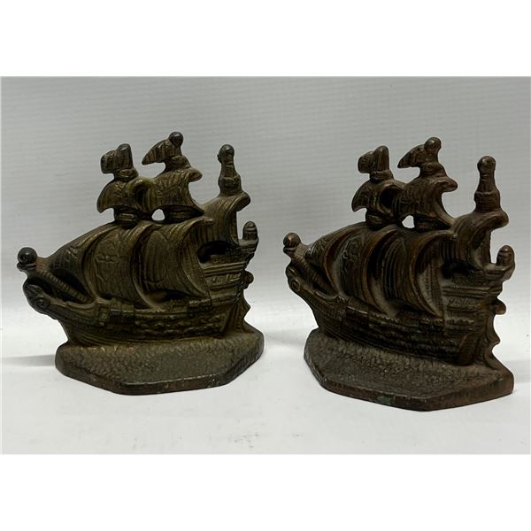 Cast Metal Ship Book Ends Approx: 3.75"W 4"T