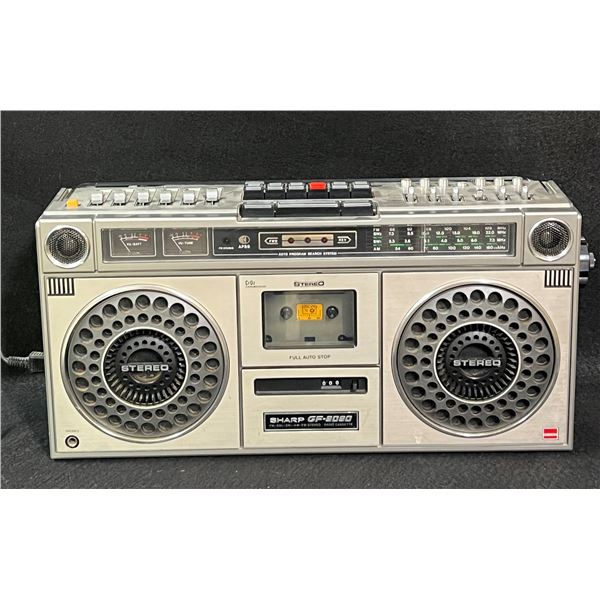 Vintage Sharp GF-9090 BOOMBOX AM/FM Cassette (see description)