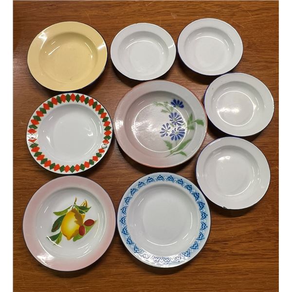 9 Vintage Metal / Enamel Decorative Plates/Bowls 7-9.5"