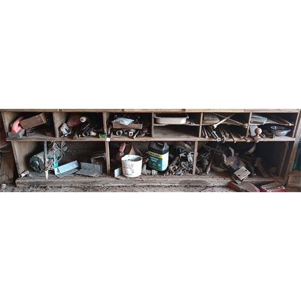 JOB LOT - MISC TOOLS, HARDWARE, CASTORS, ETC. - SEE ALL PICS