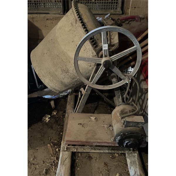 ELECTRIC CEMENT MIXER