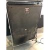 Image 8 : VOX MODEL V1143 "BEATLE" SUPER REVERB AMPLIFIER AND VOX MODEL V4141 "BEATLE" SPEAKER CABINET
