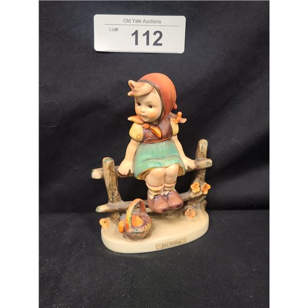 VINTAGE "JUST RESTING" HUMMEL APPROX 5"